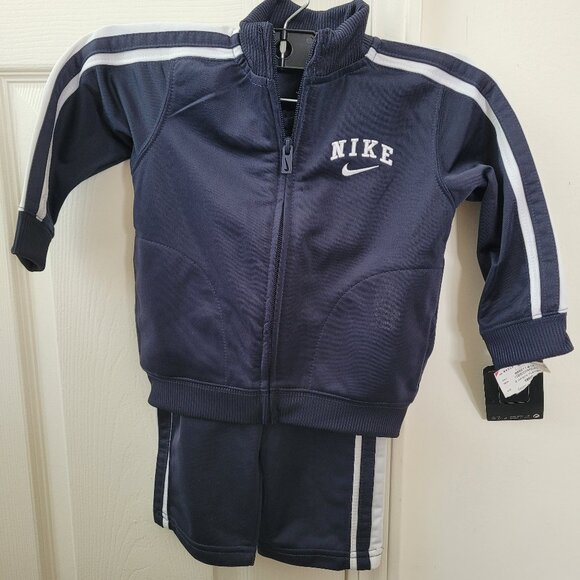 ✔️ NWT Nike Navy Blue Tracksuit for Kids 18 Months Zip up Jacket Top & Pants set - Picture 1 of 3